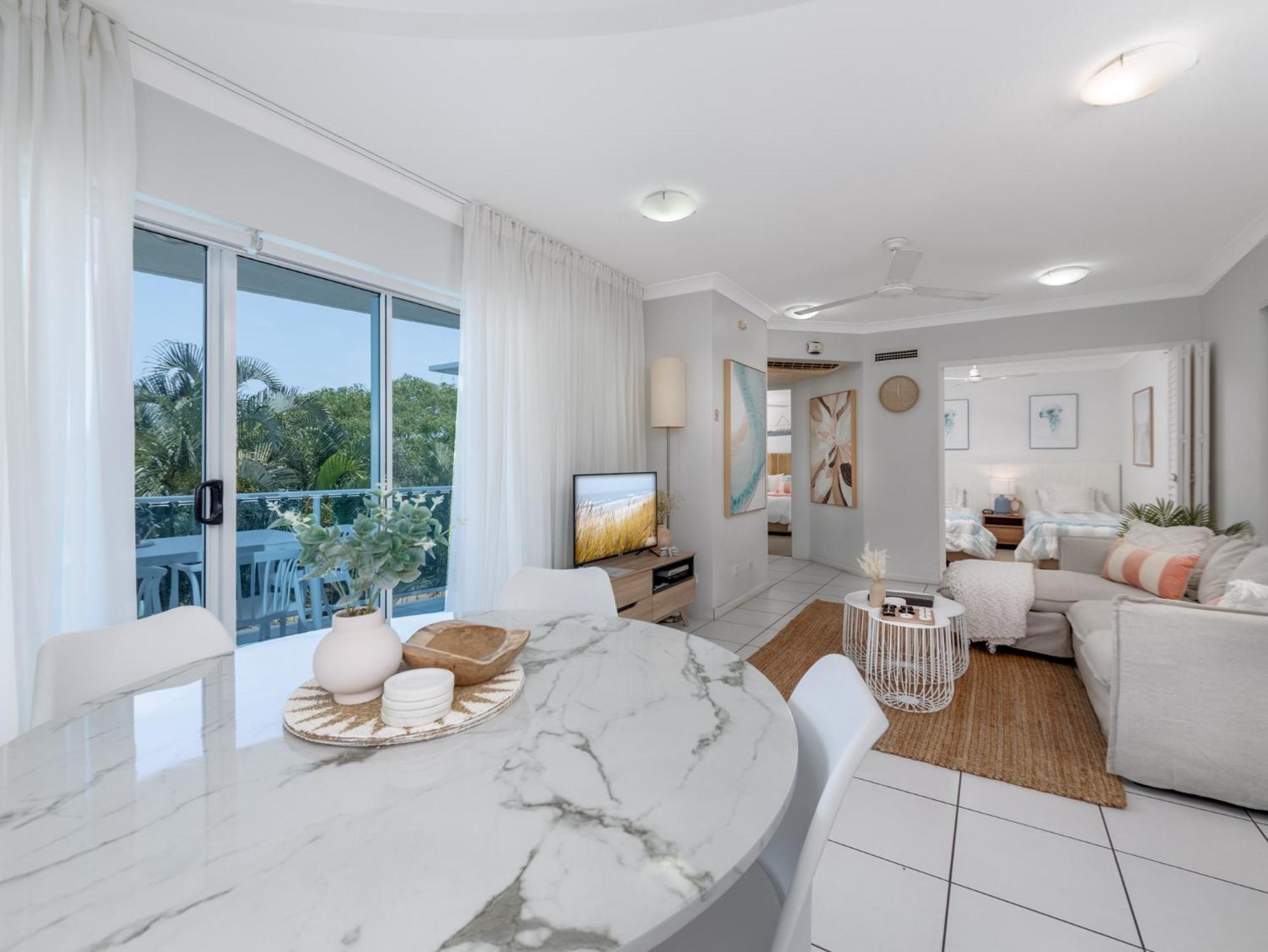 Koola Beach Apartments Барбара Экстерьер фото
