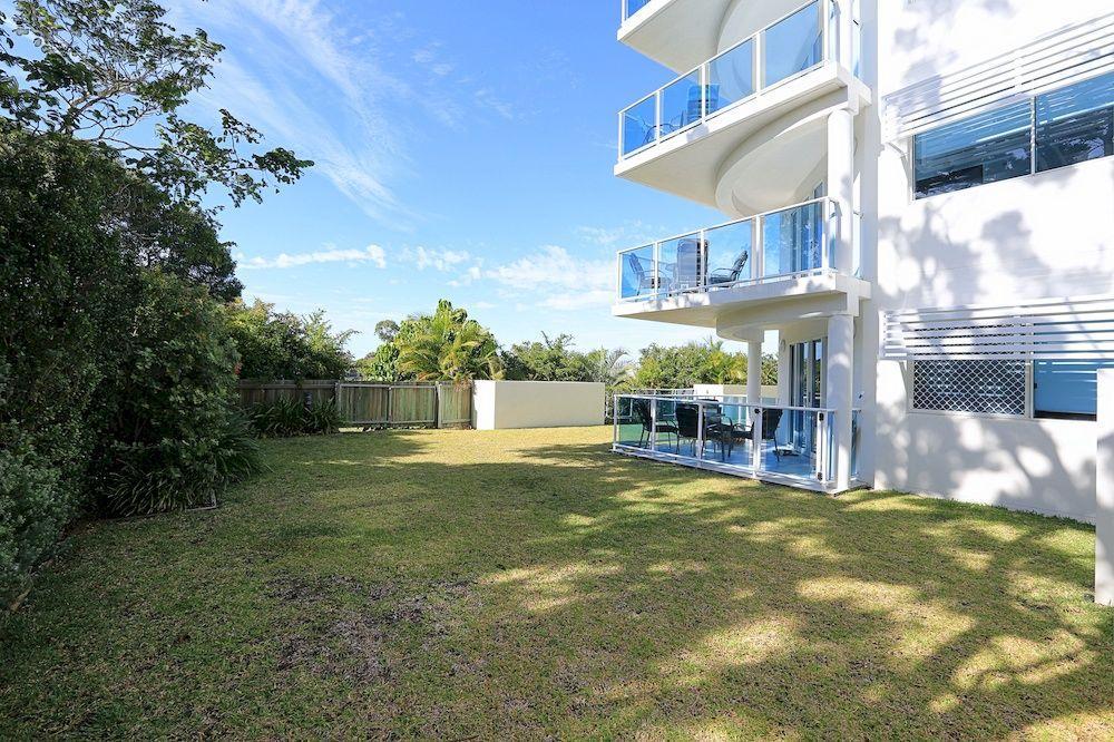 Koola Beach Apartments Барбара Экстерьер фото